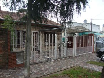 Casa - Claypole