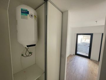 Monoambiente con balcón - Venta con Renta - Esmeralda Suite