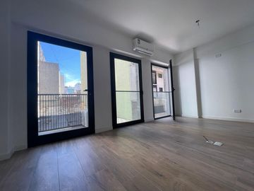 Monoambiente con balcón - Venta con Renta - Esmeralda Suite