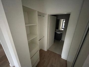 Monoambiente en venta con balcon - Microcentro