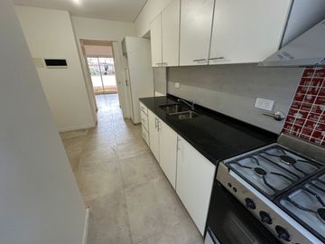 VENTA DEPARTAMENTO, 3 AMB CON BALC Y PATIO