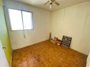 Venta, 4 ambientes Flores piso alto !