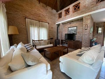 Venta Chalet Carilo