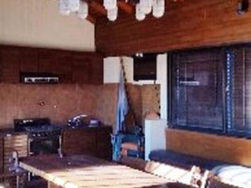 VENTA CASA EN DOS PLANTAS * LANÚS OESTE * APTA CRÉDITO * C. CASARES 2200