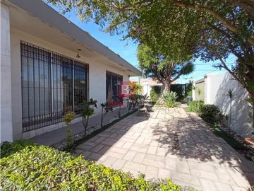 CASA EN VENTA EN COL. ZONA NORTE. CD. OBREGÓN, SONORA
