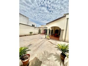 CASA EN VENTA EN COL. ZONA NORTE. CD. OBREGÓN, SONORA