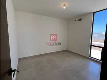 CASA EN VENTA EN FRACC. MONARCAS. CD. OBREGÓN, SONORA