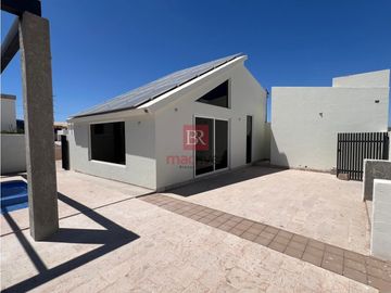 CASA EN VENTA EN FRACC. MONARCAS. CD. OBREGÓN, SONORA
