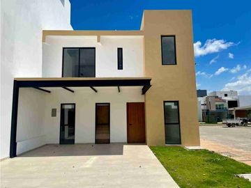 SE VENDE CASA EN RESIDENCIAL HACIENDAS,VHSA TABASCO