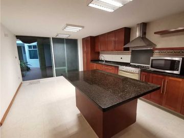 Casas En Venta En Conjunto Privado Por Galerias Serdán