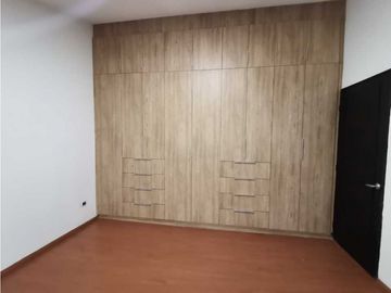 Casas En Venta En Conjunto Privado Por Galerias Serdán