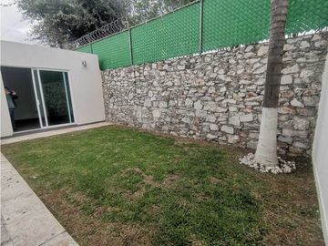 Casa En Venta Dentro De Fraccionamiento En Boulevard San Felipe