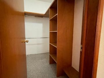 Departamento Único junto a Plaza La Cúspide - $3.7M