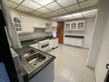 Departamento Único junto a Plaza La Cúspide - $3.7M