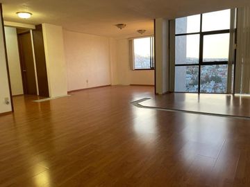 Departamento Único junto a Plaza La Cúspide - $3.7M