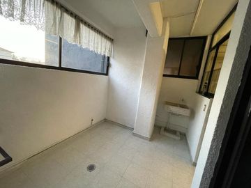 Departamento Único junto a Plaza La Cúspide - $3.7M
