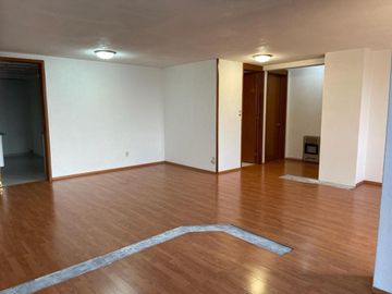 Departamento Único junto a Plaza La Cúspide - $3.7M