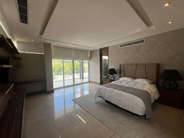 Pent House en Torre Boutique Contemporánea - Santa Engracia