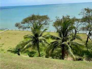 VENTA DE CASA EN SAN CARLOS, FRENTE AL MAR COSTA ESMERALDA