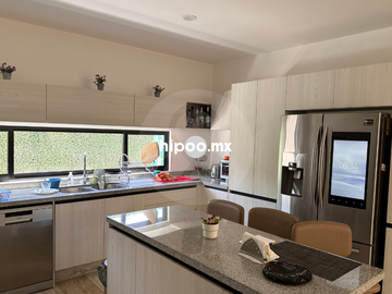 Casa en condominio en venta en Lomas del Campanario