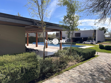 Casa en condominio en venta en Lomas del Campanario