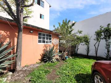 Casa en venta en CacalomacAn Centro