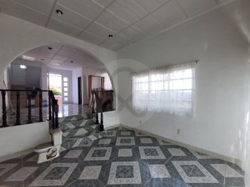 Casa en venta en CacalomacAn Centro