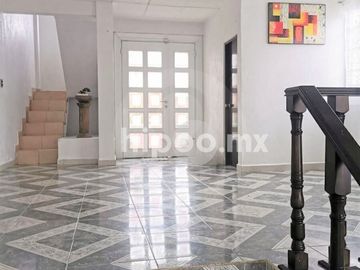 Casa en venta en CacalomacAn Centro