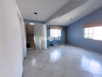Casa en venta en CacalomacAn Centro