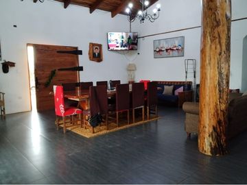 Exclusiva Casa en Parcela en Molina, Curicó.