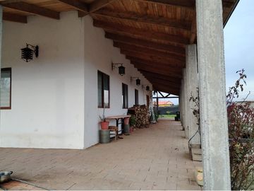 Exclusiva Casa en Parcela en Molina, Curicó.