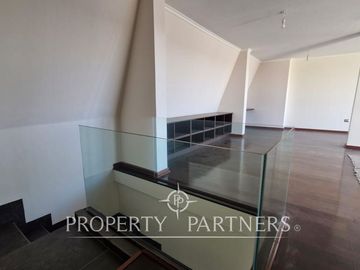 Departamento duplex en Jardin del Mar, amplios espacios.