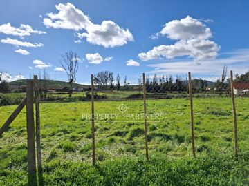 Terreno en  Exclusivo condominio residencial seguro cercano a colegios en Melipilla