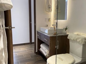 VENTA DE RESIDENCIA EN RESEVA DE LOS JINETES