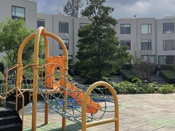 VENTA DE RESIDENCIA EN RESEVA DE LOS JINETES
