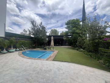 CASA EN VENTA EN EL COUNTRY CLUB GRAN JARDIN LEÓN GUANAJUATO