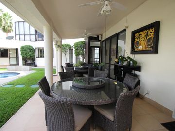 HERMOSA CASA EN FRACC. BURGOS