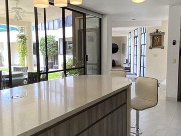 HERMOSA CASA EN FRACC. BURGOS