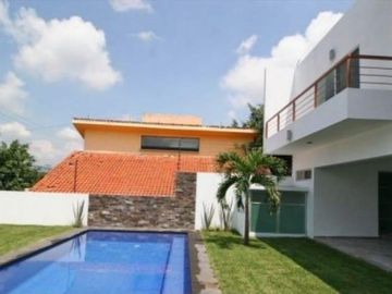 CASA EN BURGOS BUGAMBILIAS VIG 24/7