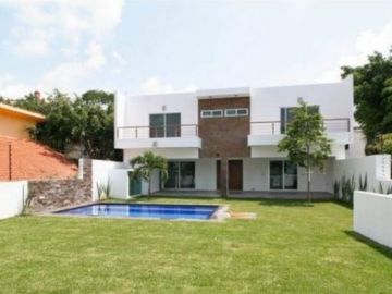 CASA EN BURGOS BUGAMBILIAS VIG 24/7