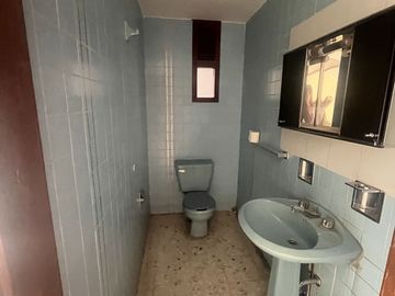 CASA EN VENTA EN JARDINES DEL MORAL LEÓN GUANAJUATO