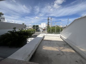 CASA EN VENTA EN JARDINES DEL MORAL LEÓN GUANAJUATO