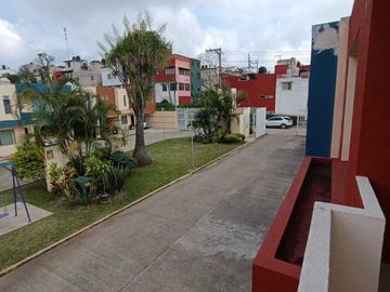 Casa en venta en Emiliano Zapata cerca de Plaza Pradera