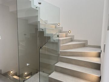 CASA AMALIA EN VENTA CON RECAMARA EN PLANTA BAJA EN LA ANTIGUA CEMENTERA