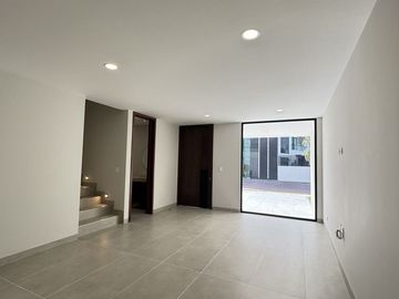 CASA AMALIA EN VENTA CON RECAMARA EN PLANTA BAJA EN LA ANTIGUA CEMENTERA