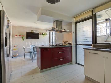 Departamento Remodelado/ 3D/Piscina