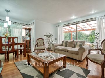 Venta de hermosa Casa en Condominio Cordillera a pasos de Colegio Pumahue y Dunalastair de Peñalolén