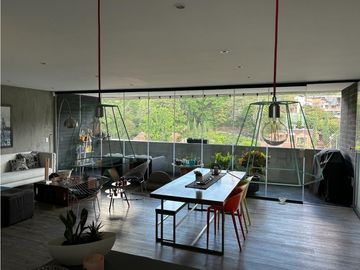 Vista Panorámica y Exclusividad: Apartamento en Benedictinos, Envigado