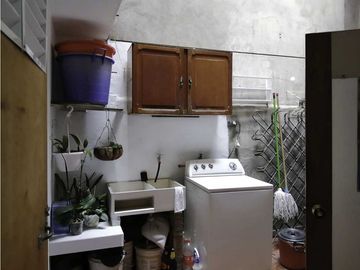VENTA CASA ESQUINERA BARRIO LOPEZ DE MESA/CORDOBA
