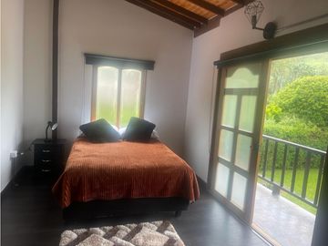 VENTA ELEGANTE CHALET UNIDAD CERRADA SALENTO QUINDIO